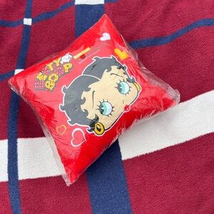 Betty Boop vtg red decorative pillow TM Hearst King Features Syndicate Fleisher
